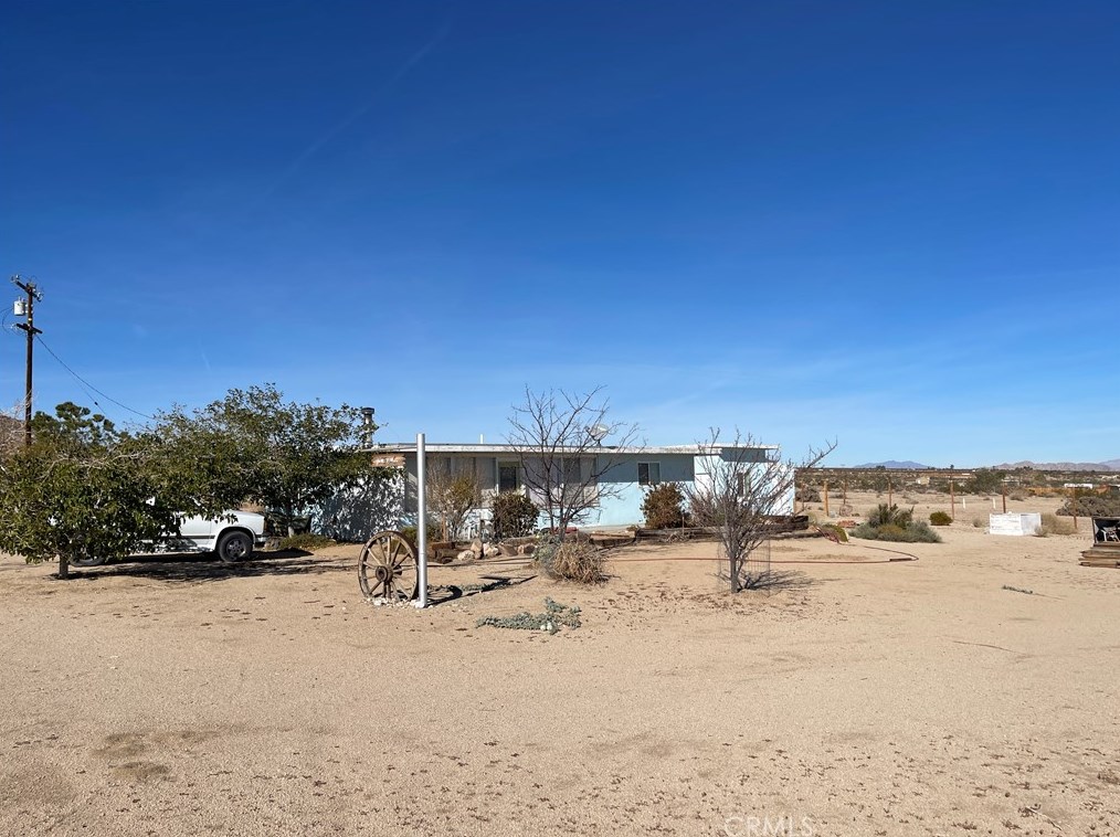 3546 Dusty Mile Rd, Yucca Valley CA  92285-2047 exterior
