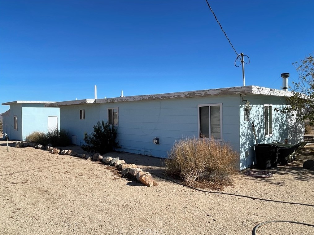 3546 Dusty Mile Rd, Yucca Valley CA  92285-2047 exterior