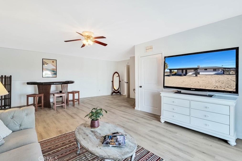 73881 Siesta Dr, Twntynine Plm CA  92277-1851 exterior