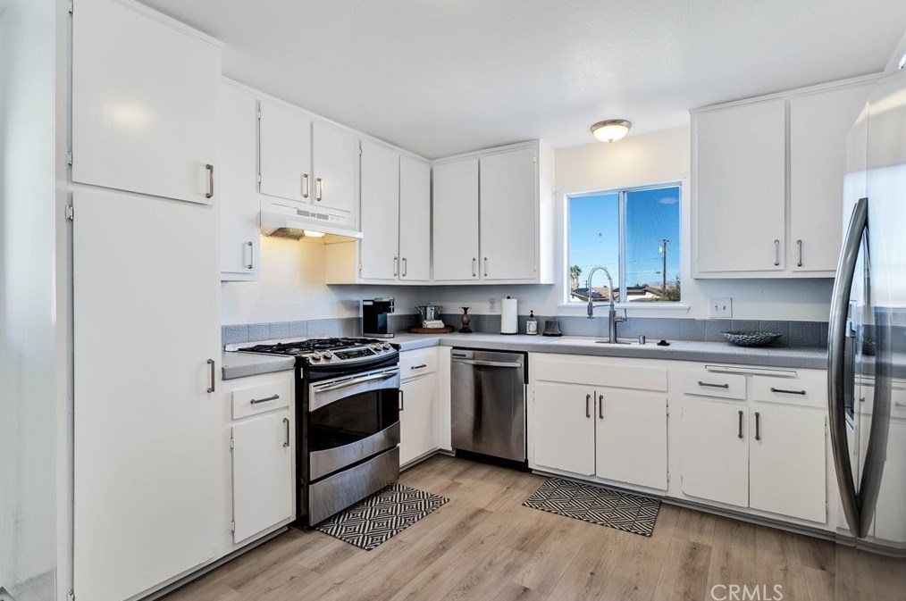 73881 Siesta Dr, Twntynine Plm CA  92277-1851 exterior