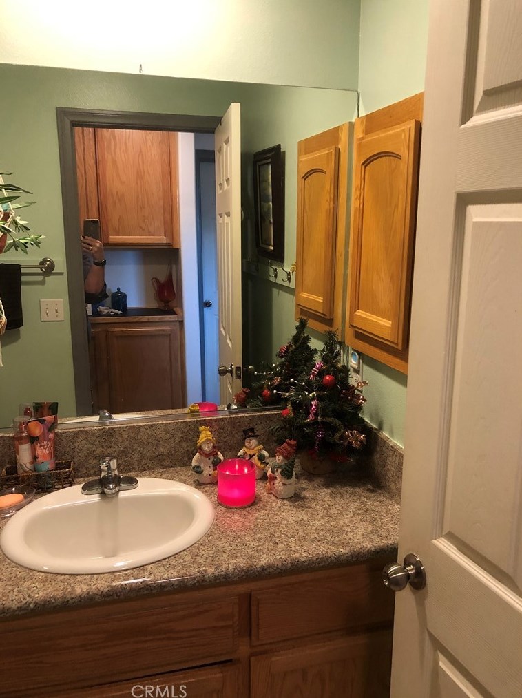 72174 Sunnyvale Dr, Twntynine Plm CA  92277-2144 exterior