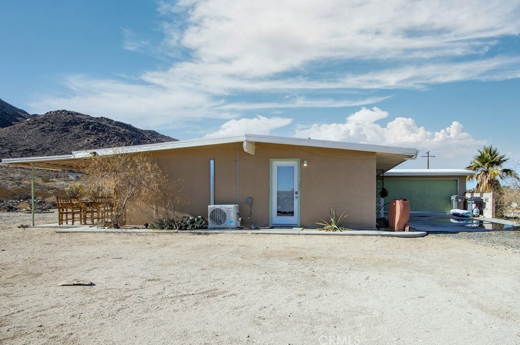 72345 Foothill Dr, Twntynine Plm CA  92277-2973 exterior