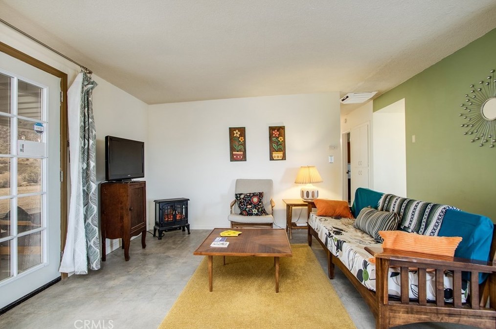 72345 Foothill Dr, Twntynine Plm CA  92277-2973 exterior