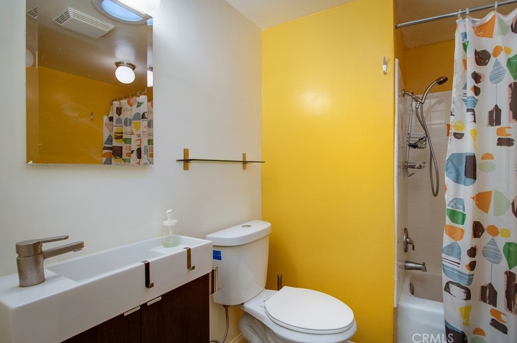 72345 Foothill Dr, Twntynine Plm CA  92277-2973 exterior