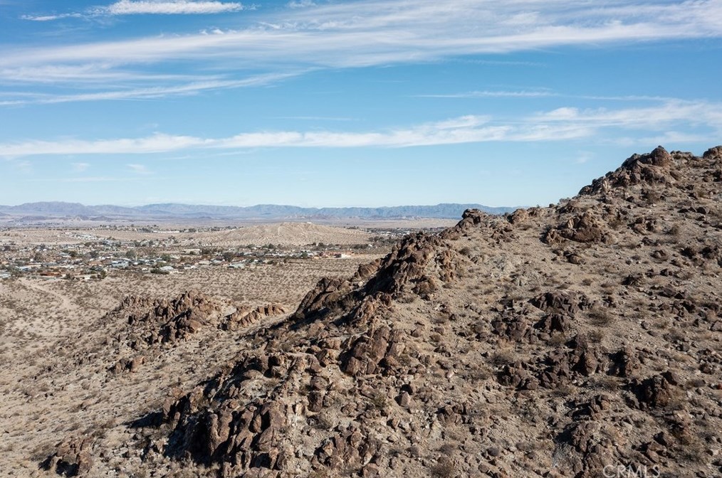 72345 Foothill Dr, Twntynine Plm CA  92277-2973 exterior