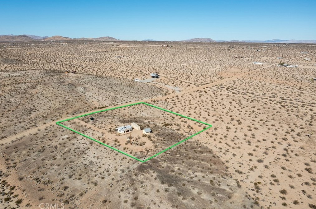 3131 Stonehill Ave, Joshua Tree CA  92252 exterior