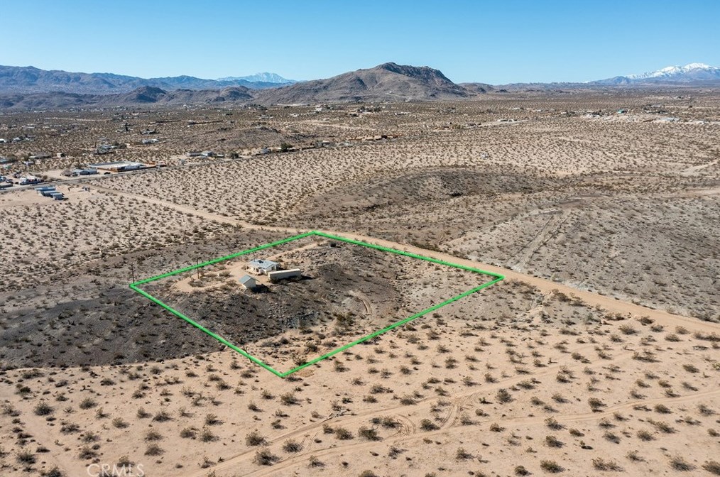 3131 Stonehill Ave, Joshua Tree CA  92252 exterior