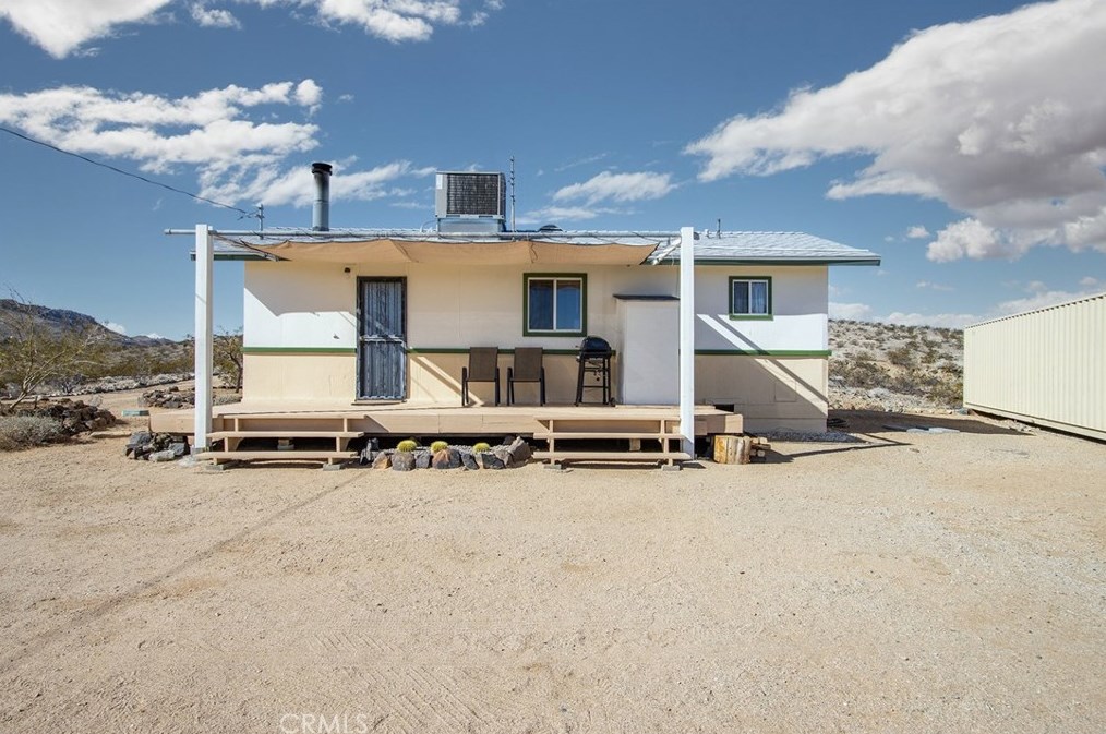 3131 Stonehill Ave, Joshua Tree CA  92252 exterior