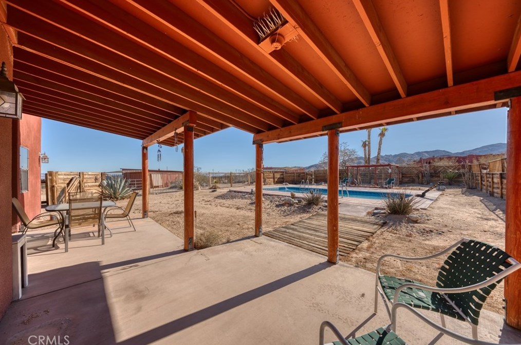 68922 Serrano Rd, Twntynine Plm CA  92277-6825 exterior