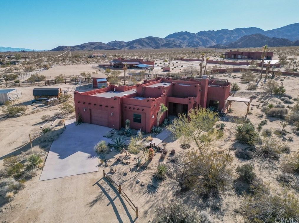 68922 Serrano Rd, Twntynine Plm CA  92277-6825 exterior