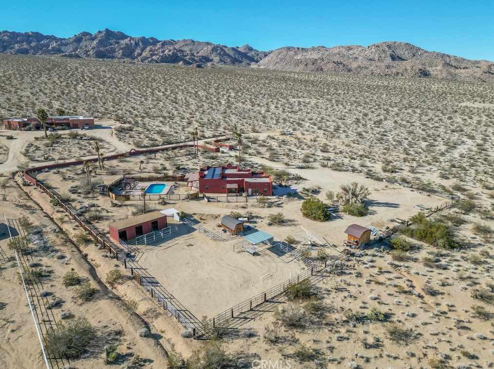 68922 Serrano Rd, Twntynine Plm CA  92277-6825 exterior