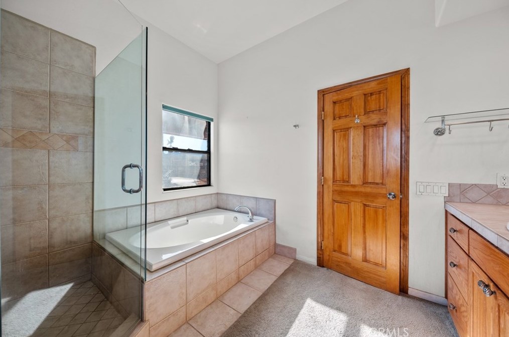 68922 Serrano Rd, Twntynine Plm CA  92277-6825 exterior