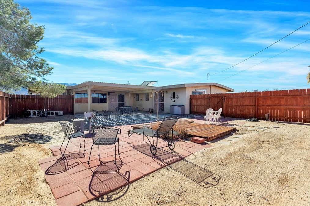 71730 Sunnyslope Dr, Twntynine Plm CA  92277-1946 exterior