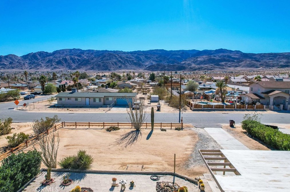 71730 Sunnyslope Dr, Twntynine Plm CA  92277-1946 exterior