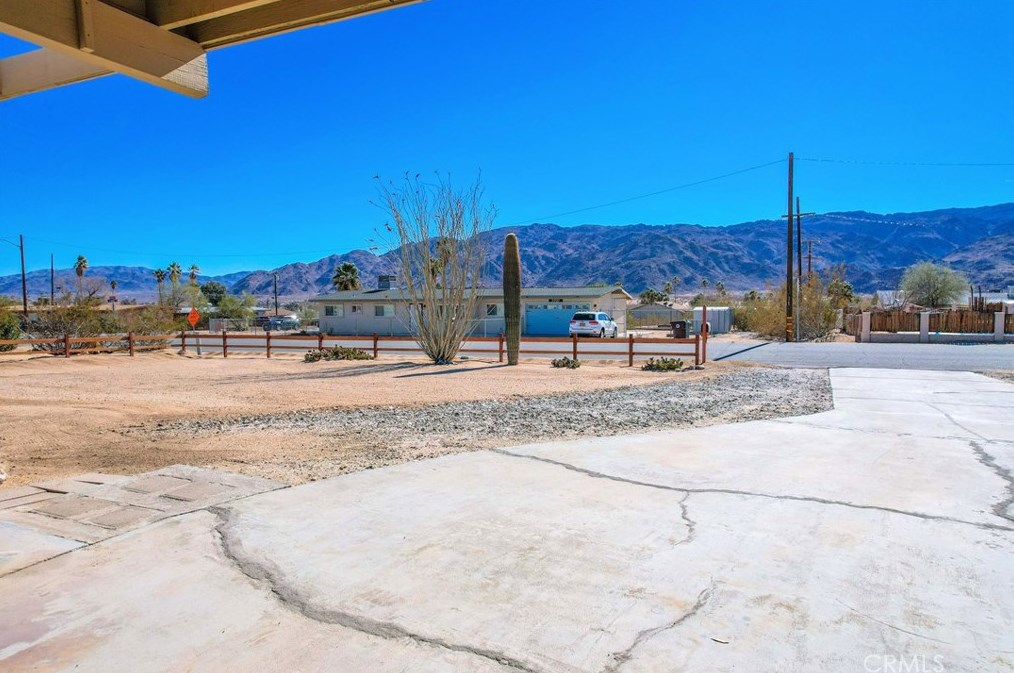 71730 Sunnyslope Dr, Twntynine Plm CA  92277-1946 exterior