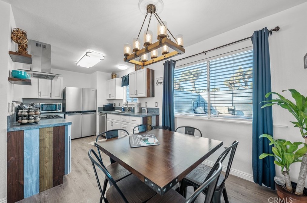 5124 Paradise View Rd, Yucca Valley CA  92284-9029 exterior