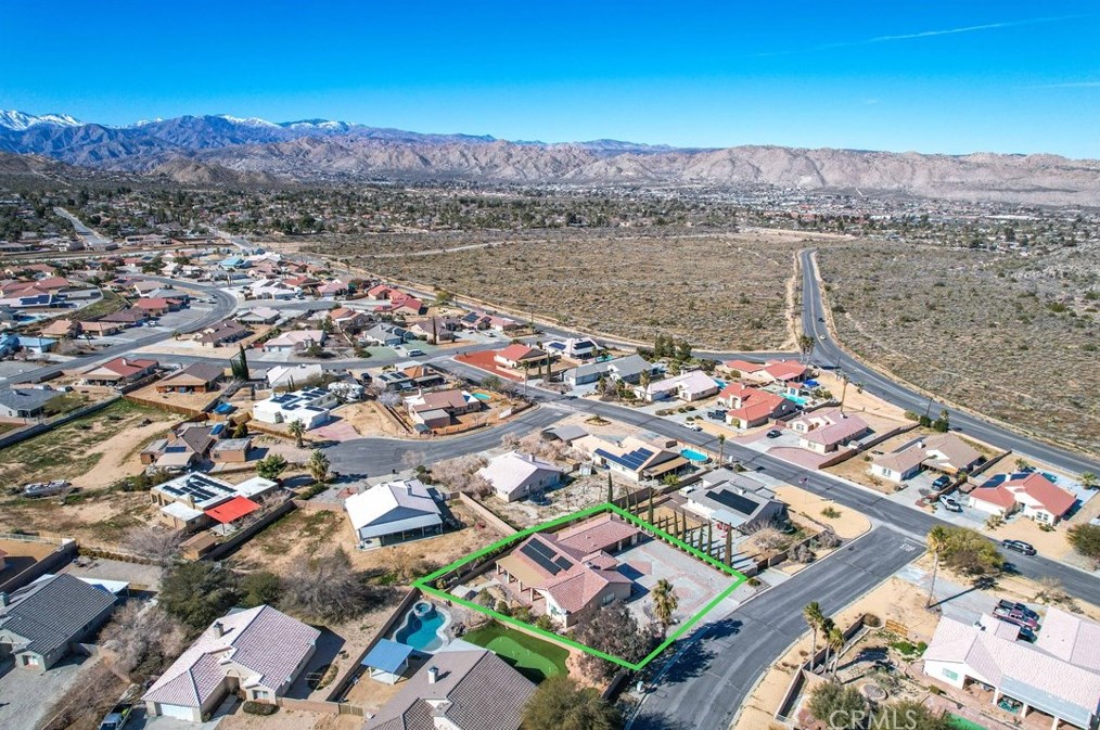 8562 Asio Way, Yucca Valley CA  92284-4187 exterior