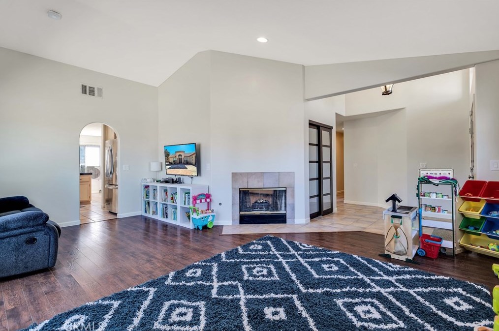 8562 Asio Way, Yucca Valley CA  92284-4187 exterior