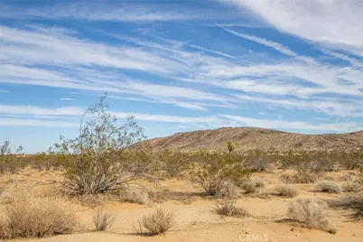58300 Luna Vista Lane, Landers, CA 92284 - Photo 7