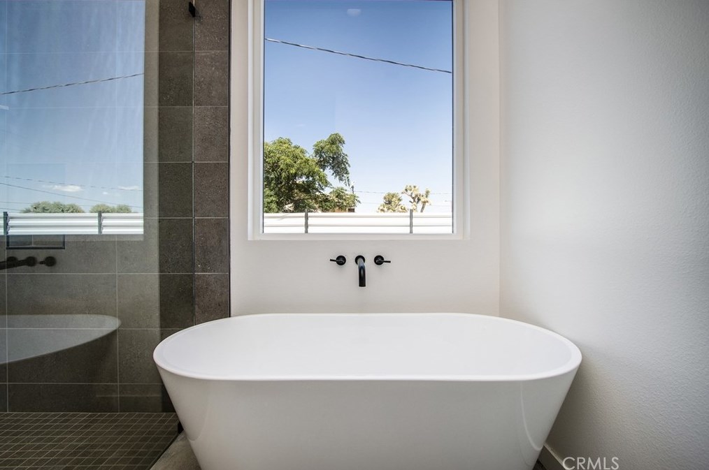 60746 Latham Trl, Joshua Tree CA  92252-2868 exterior