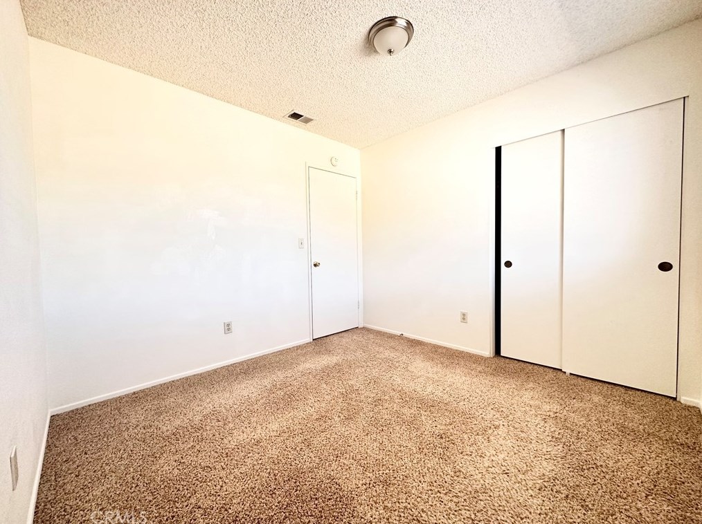 4657 Avenida Del Sol, Joshua Tree CA  92252-1501 exterior