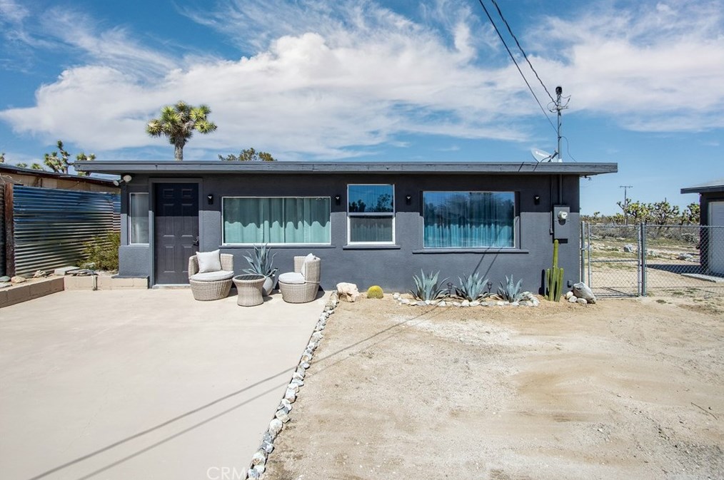 59062 Forrest Dr, Yucca Valley CA  92284-9011 exterior