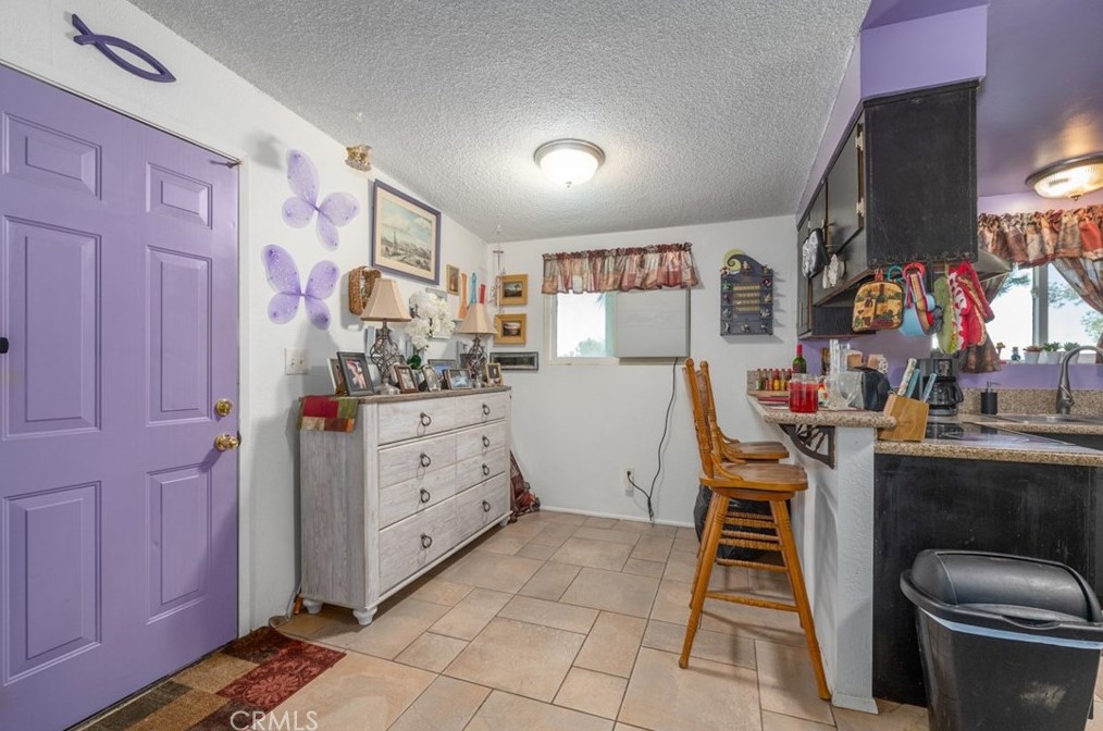 4592 Camarilla Ave, Yucca Valley CA  92284-1226 exterior