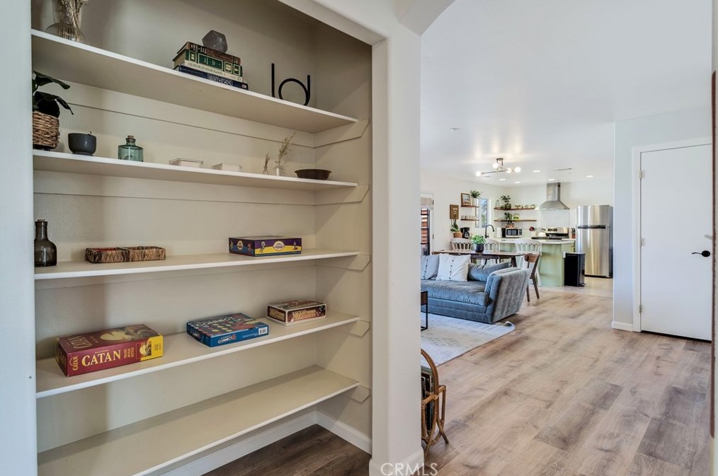 6989 Cholla Ave, Yucca Valley CA  92284-2704 exterior