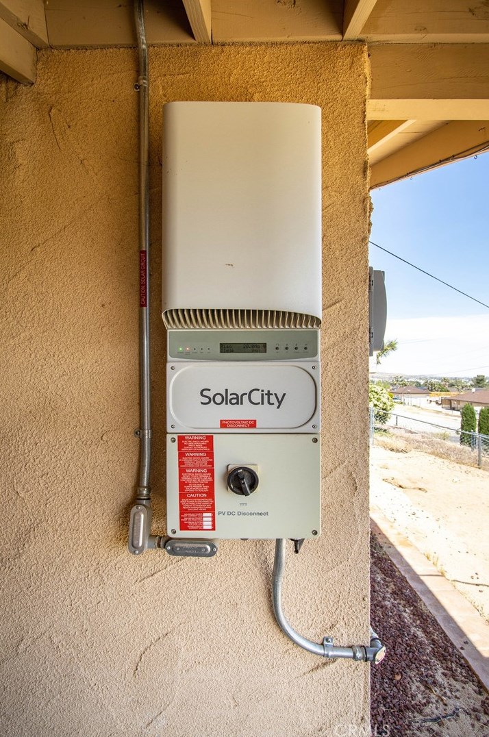 7554 Pinon Dr, Yucca Valley CA  92284-8300 exterior