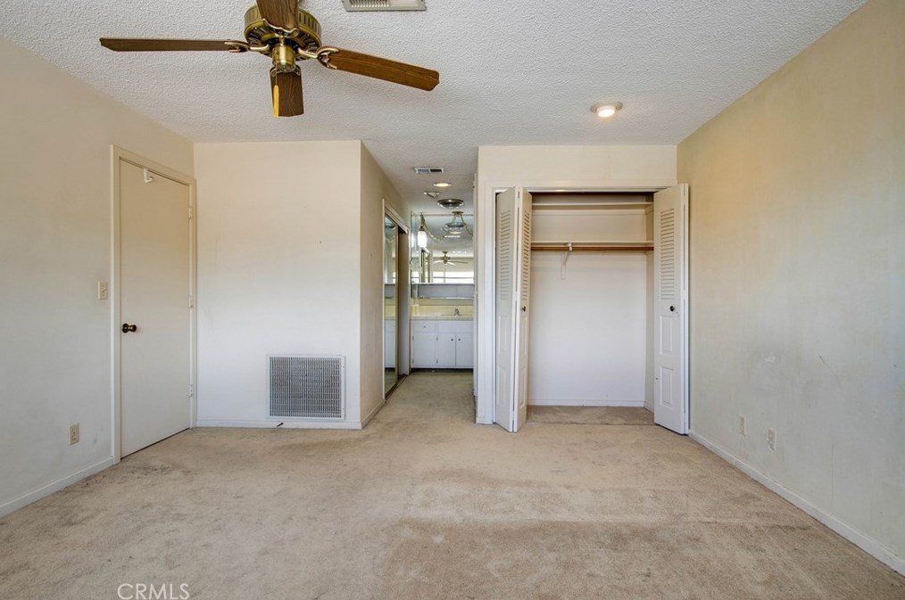 7554 Pinon Dr, Yucca Valley CA  92284-8300 exterior