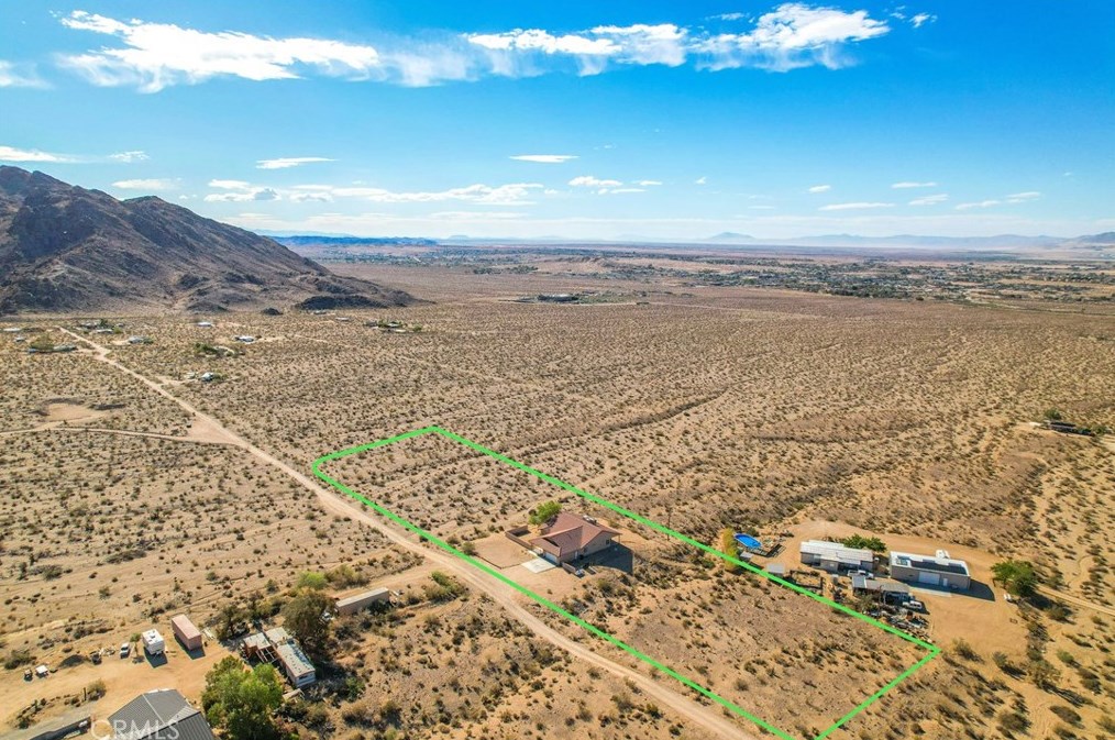 74384 Rocky Rd, Twntynine Plm CA  92277-3982 exterior
