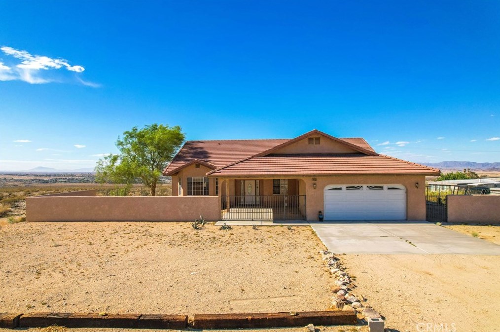 74384 Rocky Rd, Twntynine Plm CA  92277-3982 exterior