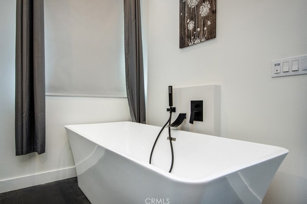 59425 Sun Mesa Dr, Yucca Valley CA 92284-9000 exterior