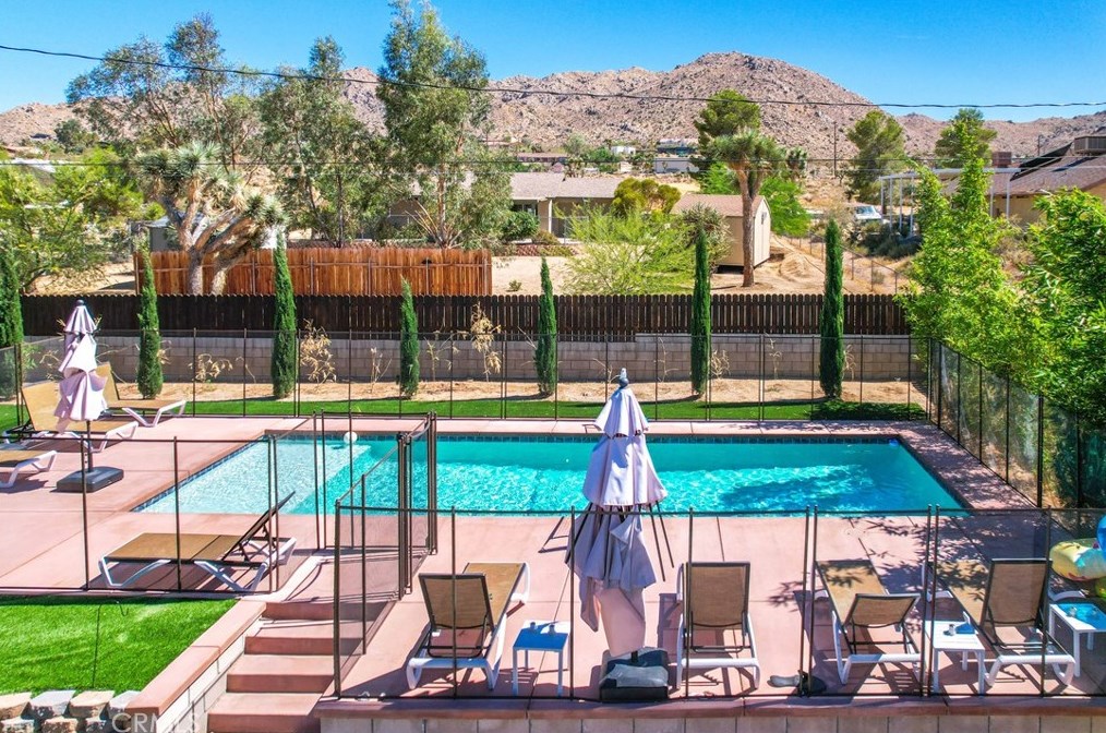 60291 Ln Mirada Trl, Joshua Tree CA 92252-2801 exterior