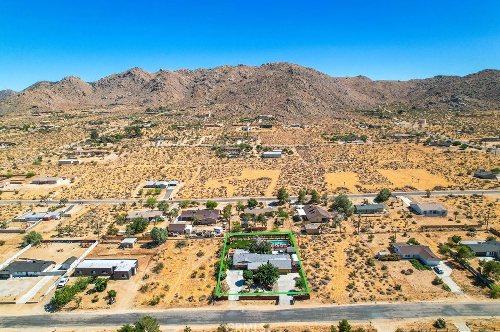 60291 Ln Mirada Trl, Joshua Tree CA 92252-2801 exterior