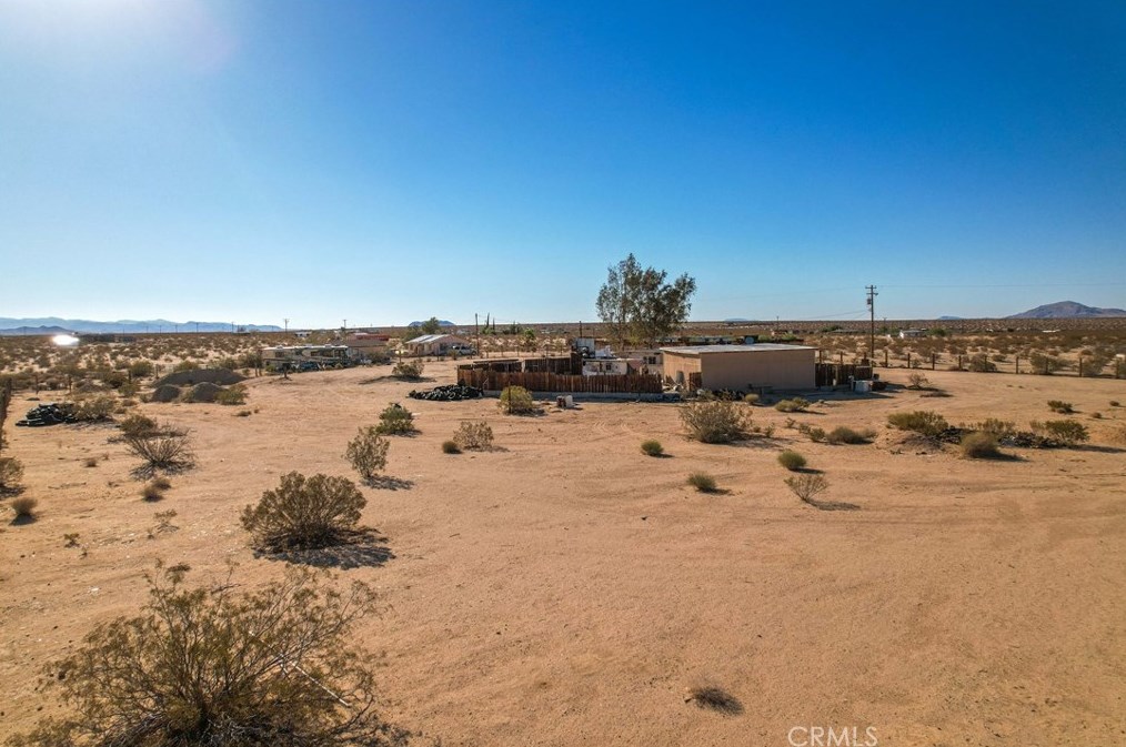65359 Hoover Rd, Joshua Tree CA  92252-1194 exterior