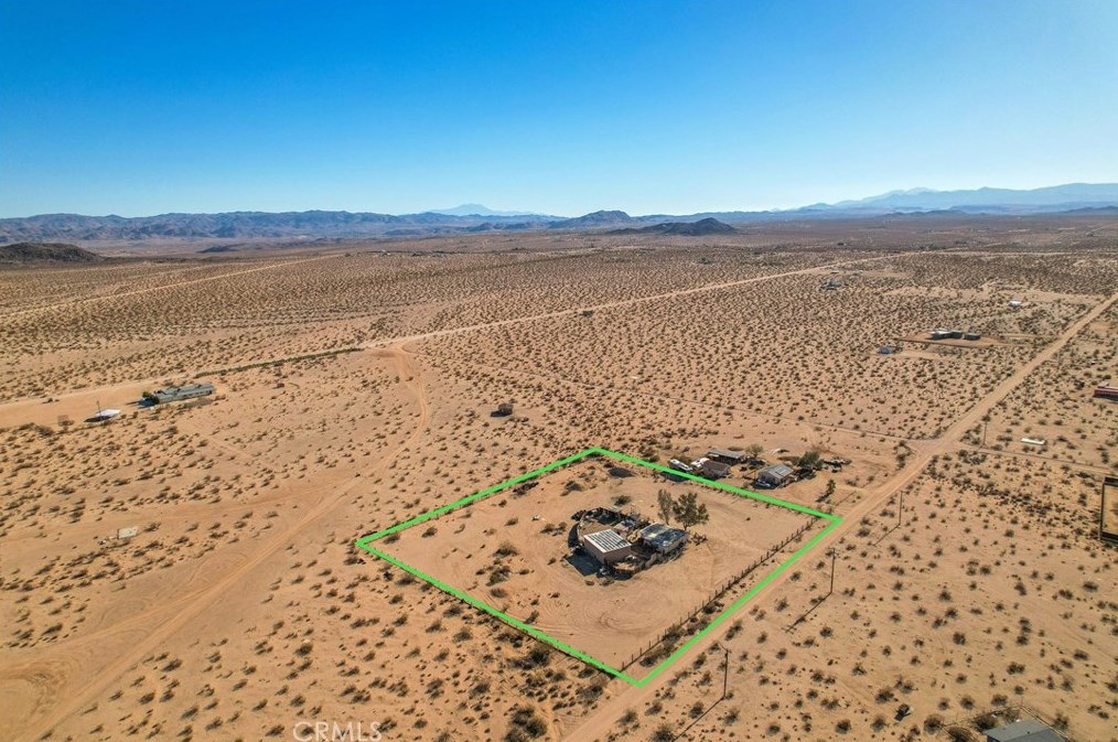 65359 Hoover Rd, Joshua Tree CA  92252-1194 exterior