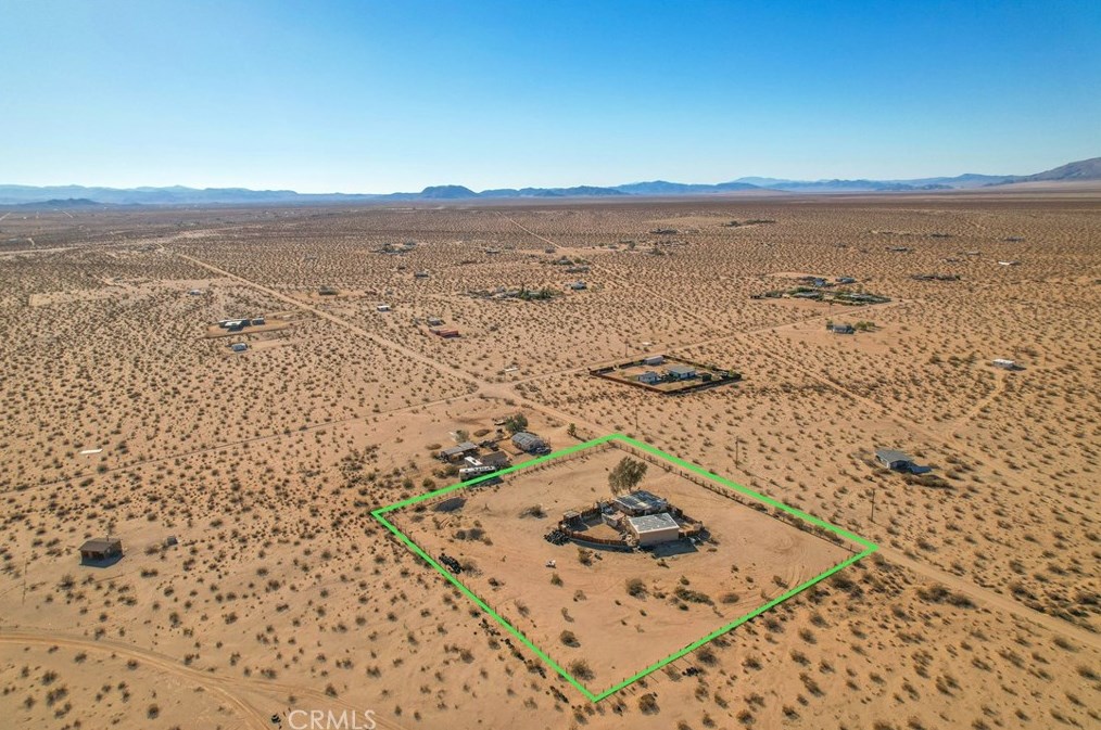 65359 Hoover Rd, Joshua Tree CA  92252-1194 exterior