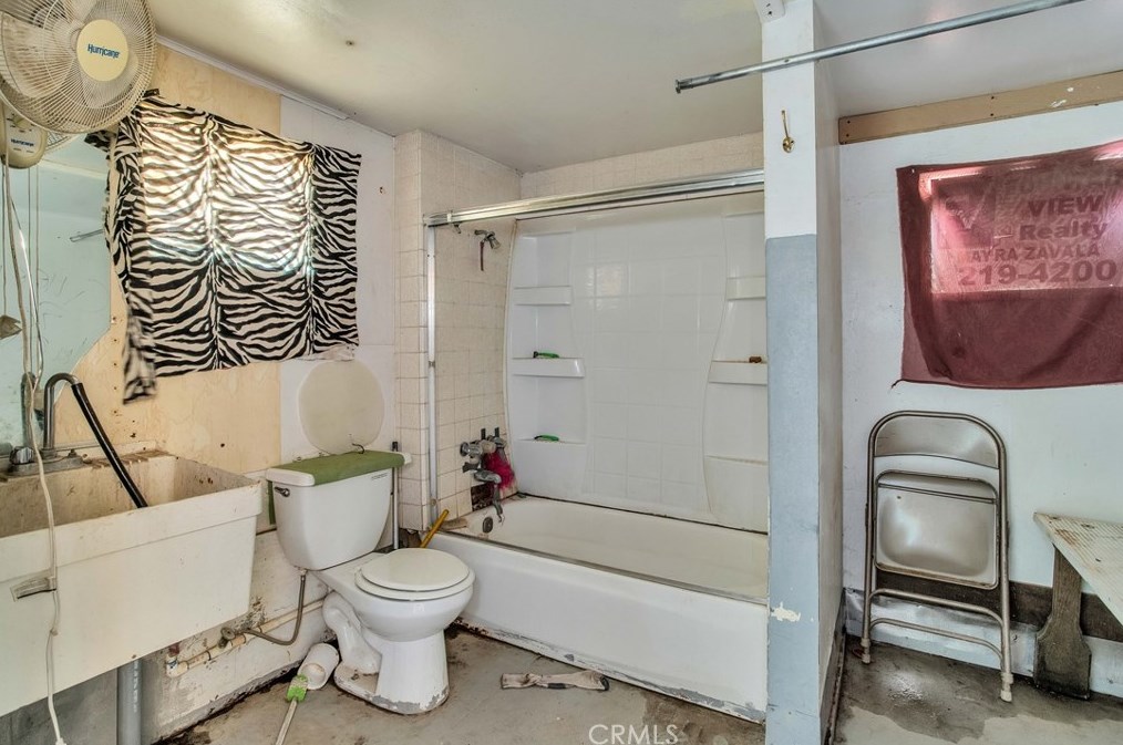 65359 Hoover Rd, Joshua Tree CA  92252-1194 exterior