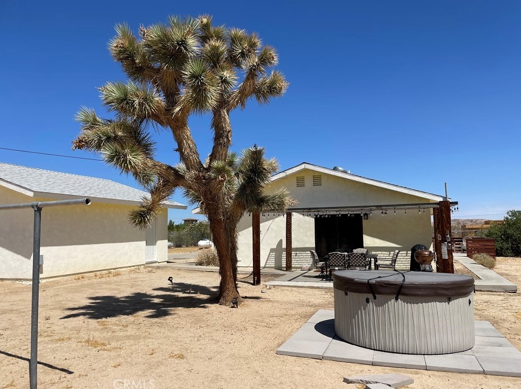63555 Walpi Dr, Joshua Tree CA  92252-4210 exterior
