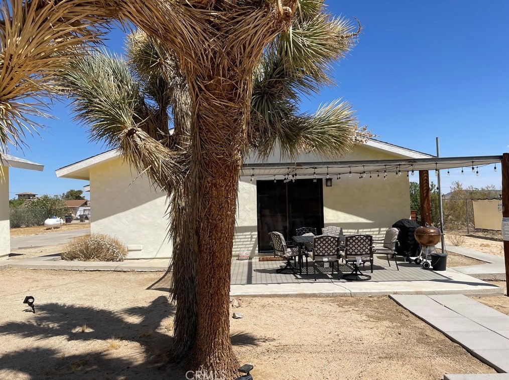 63555 Walpi Dr, Joshua Tree CA  92252-4210 exterior