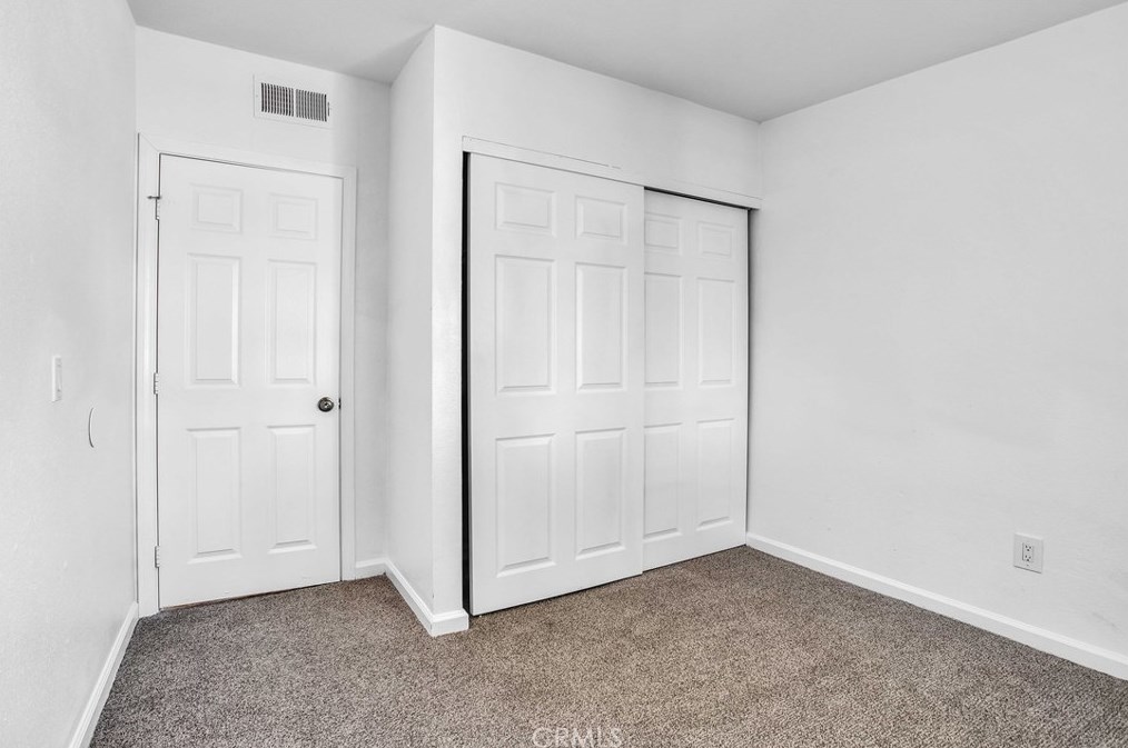 6942 Eucalyptus Ave, Twntynine Plm CA  92277-2838 exterior