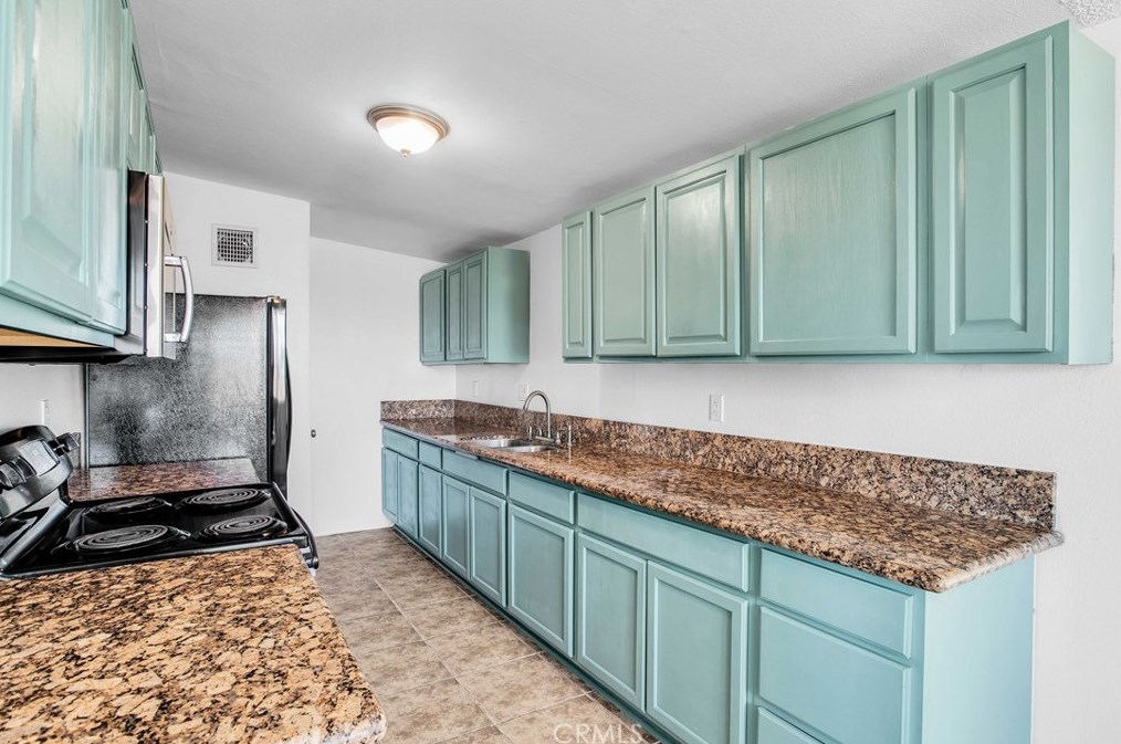 6942 Eucalyptus Ave, Twntynine Plm CA  92277-2838 exterior