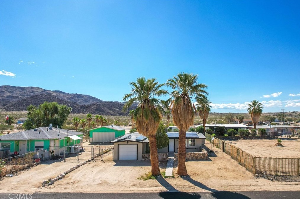 6942 Eucalyptus Ave, Twntynine Plm CA  92277-2837 exterior