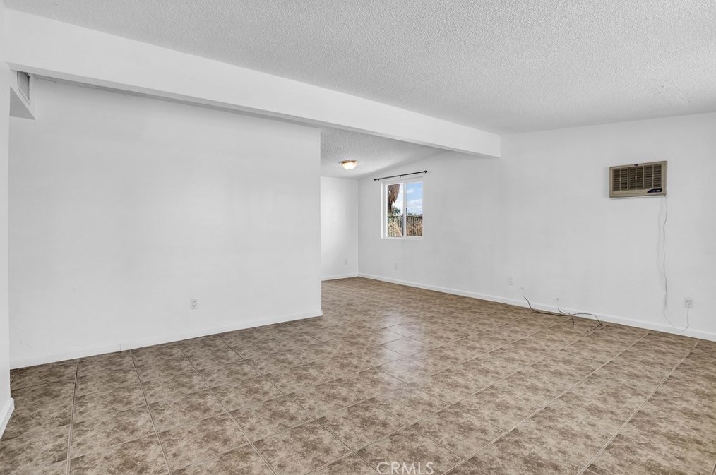 6942 Eucalyptus Ave, Twntynine Plm CA  92277-2838 exterior