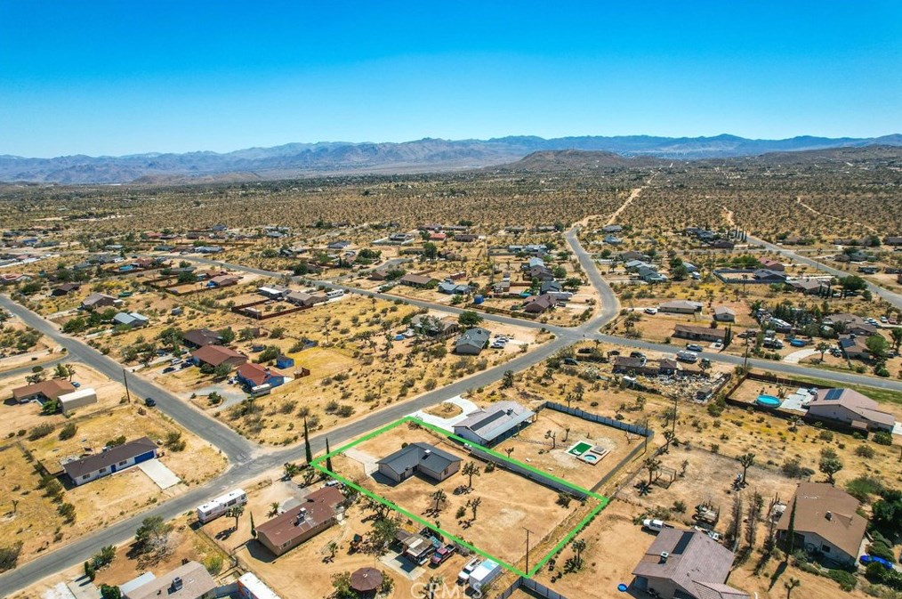 3692 Balsa Ave, Yucca Valley CA 92284-8668 exterior