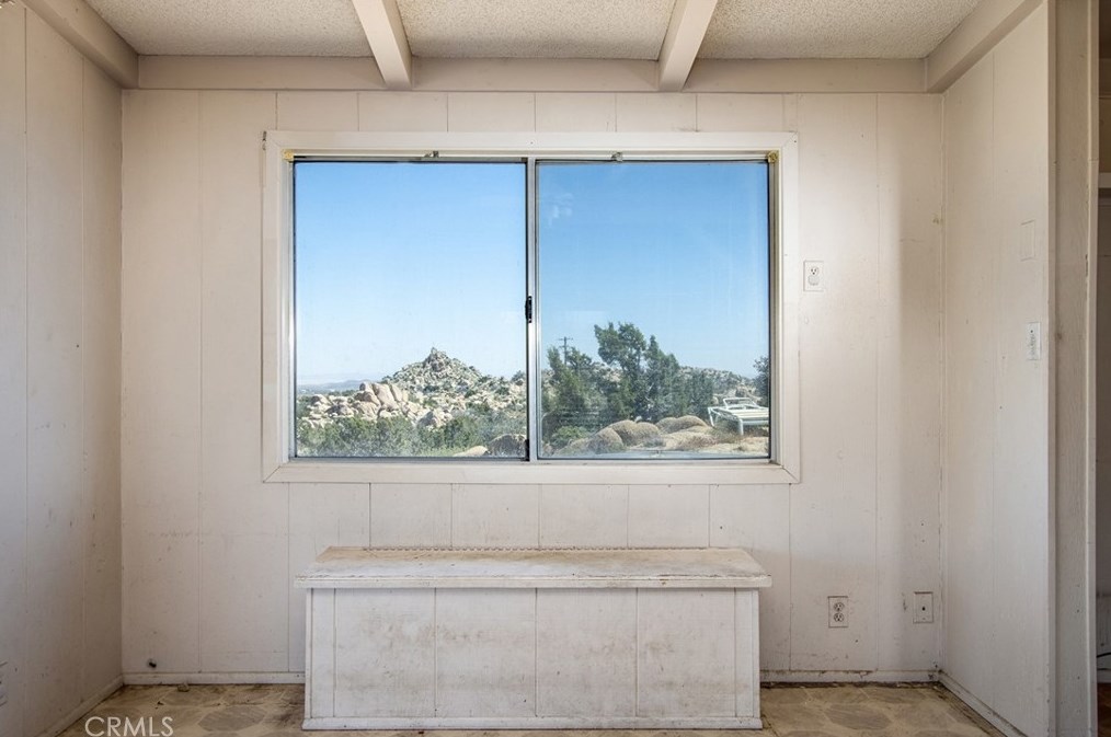 5550 Carlsbad Ave, Yucca Valley CA 92284-2095 exterior