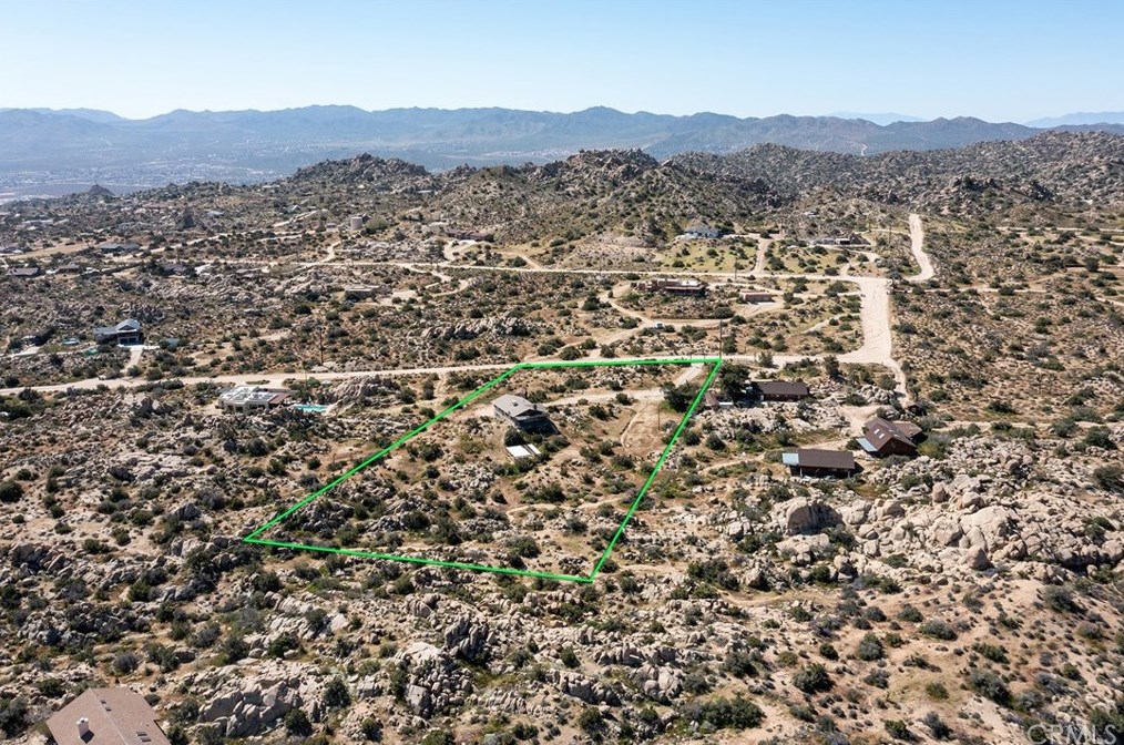 5550 Carlsbad Ave, Yucca Valley CA 92284-2095 exterior