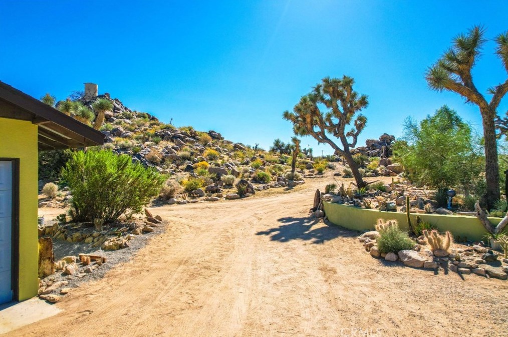 59489 Onaga Trl, Joshua Tree CA  92252 exterior