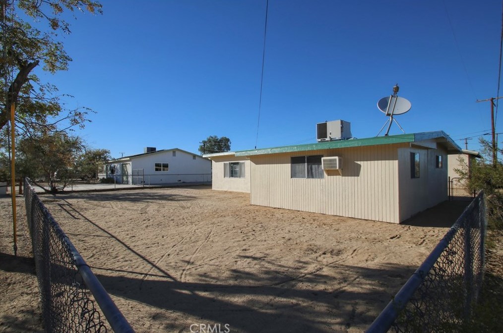 64868 Tonto Dr, Joshua Tree CA  92252-4255 exterior